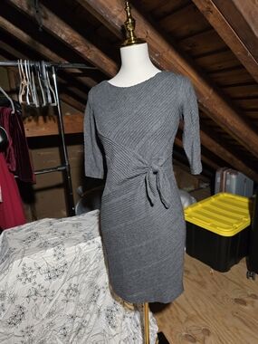 Donna Morgan Slate Gray Knit Tie-Waist Midi Dress
